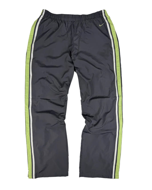 NIKE TRACKPANT (M)