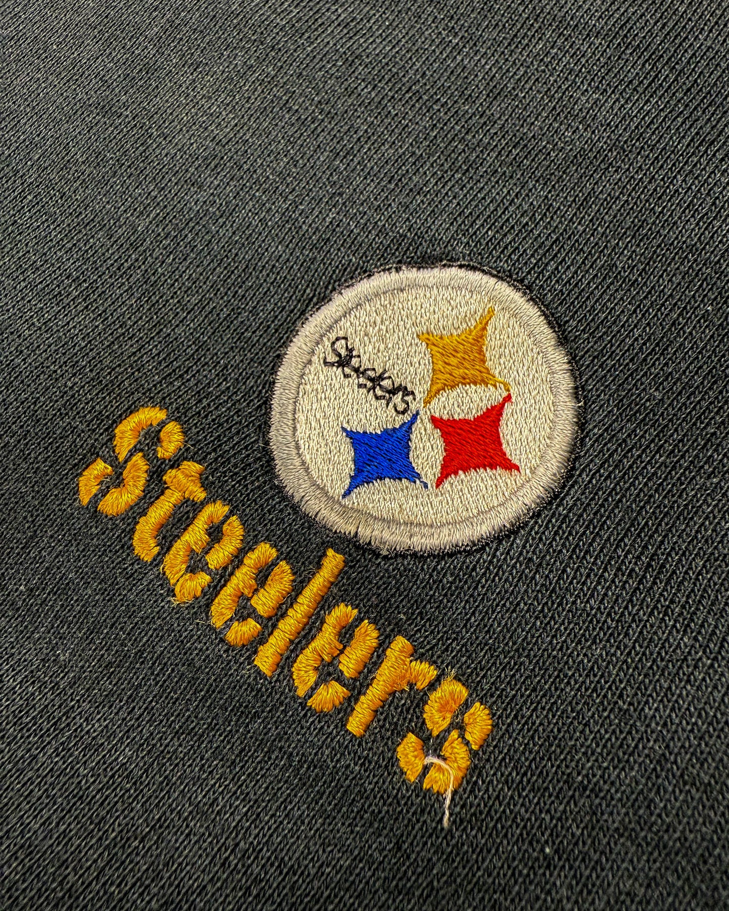 NFL STEELERS SWEATER (M, fits S boxy)